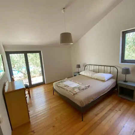 Splendid With Swimming Pool Apartment *