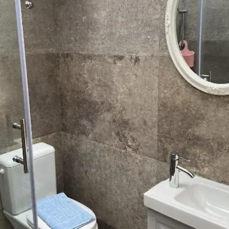 Splendid With Swimming Pool Apartment *