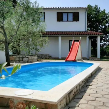 Splendid With Swimming Pool Apartment