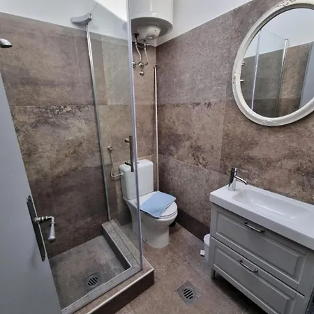 Splendid With Swimming Pool Apartment